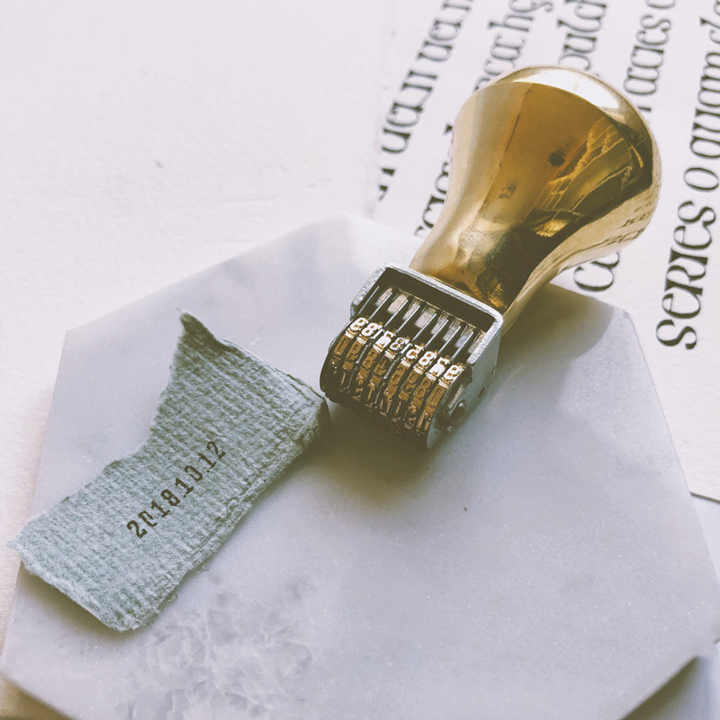 Rubber Date Stamp - Retro Con Lăn Dấu Ngày Đồng